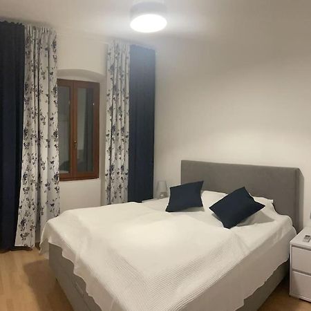 Elena Appartement Rovinj Buitenkant foto