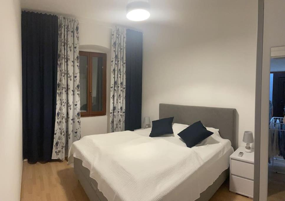 Elena Appartement Rovinj Buitenkant foto